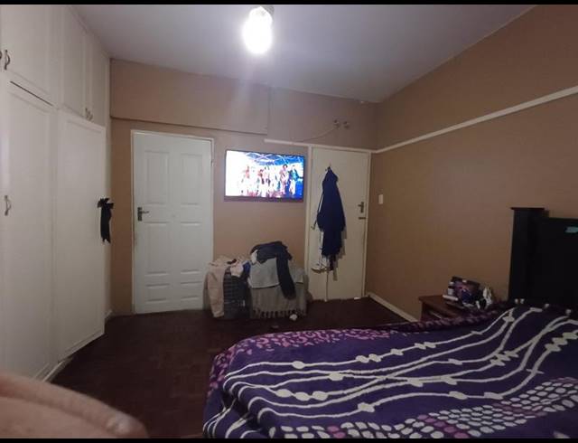 1 BEDROOM APARTMENT FOR SALE IN WESTRIDGE